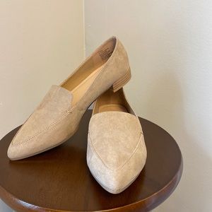 Just Fab flats size 7.5